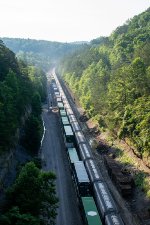 Intermodal Passes Grain at Keno Road 